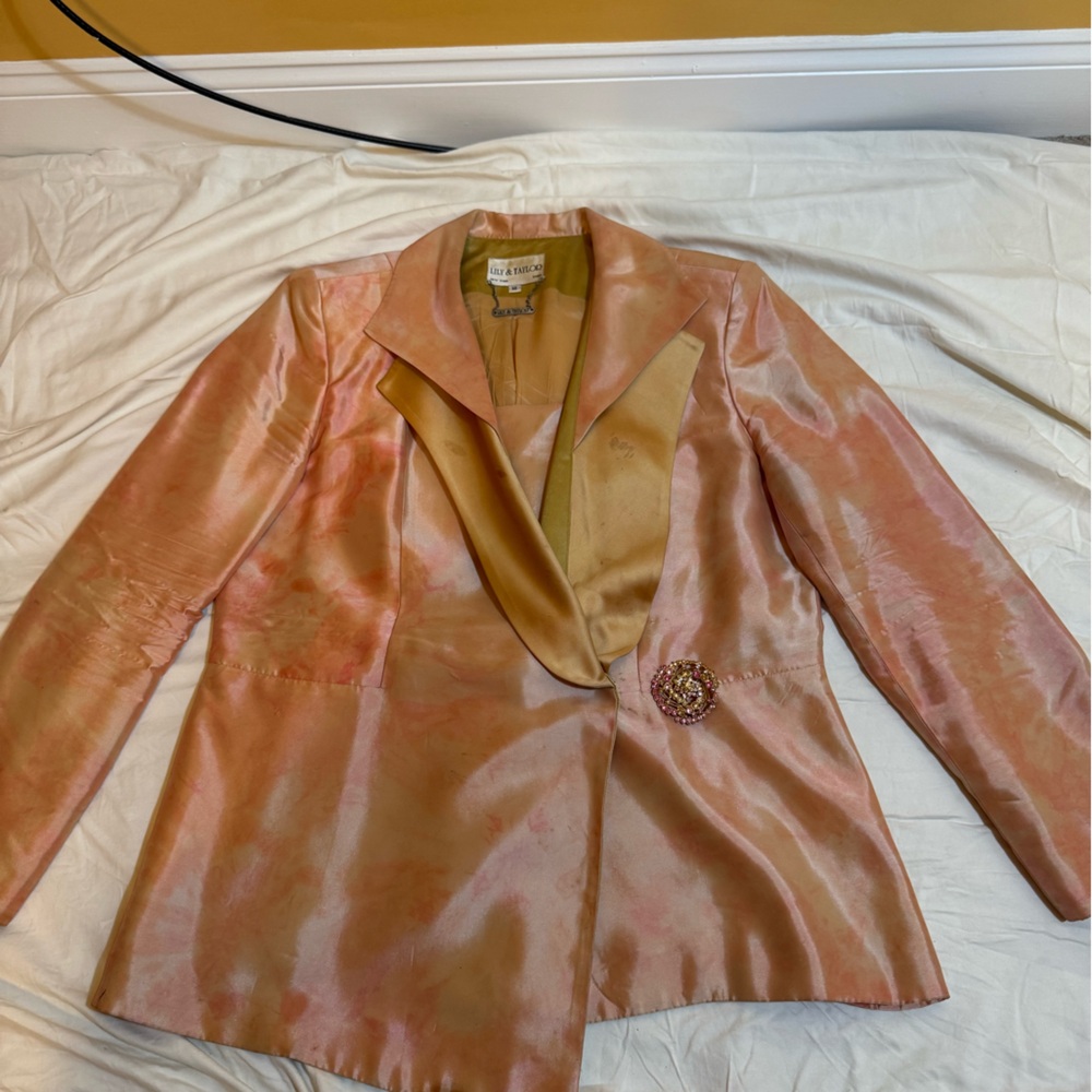 Elegant Pink and Gold Satin Blazer